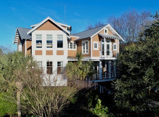 916 McIver St, Mount Pleasant, SC 29464