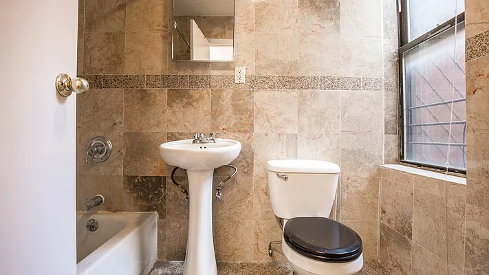 Rented by Nooklyn NYC LLC | media 20