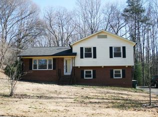 1870 Ballard Dr, Gastonia, NC 28054