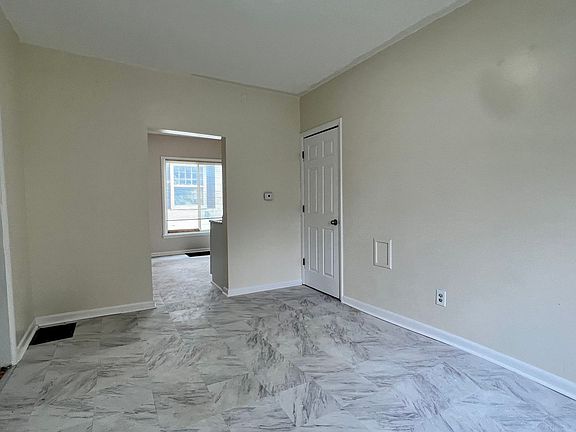 2nd image of 15 Quigley Blvd SW APT 1