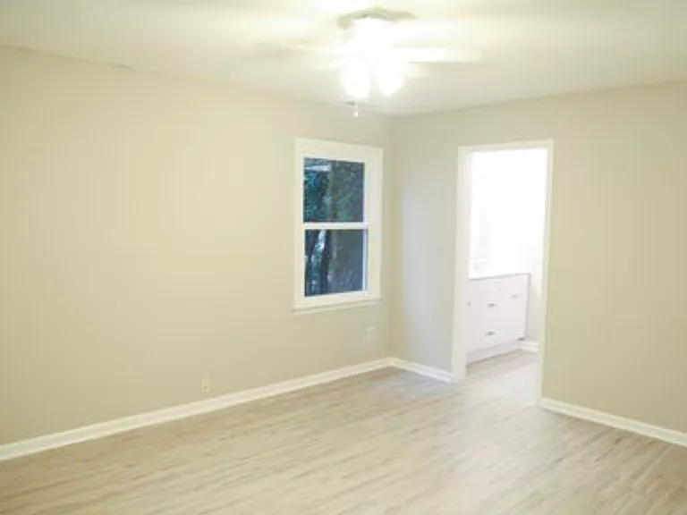 103 Creekline Ct — Photo 3