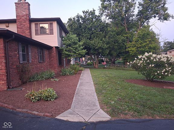 2nd image of 5834 Barnstable Ct