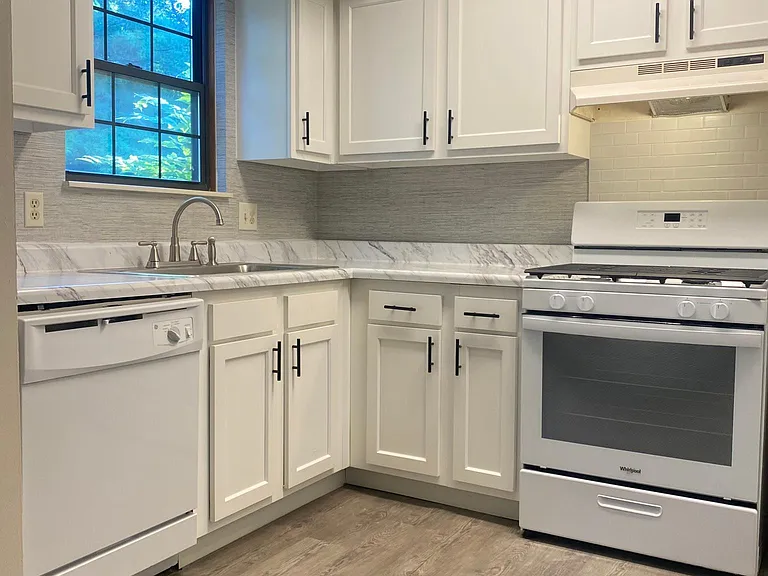 4219 W Dublin Granville Rd #E — Photo 13
