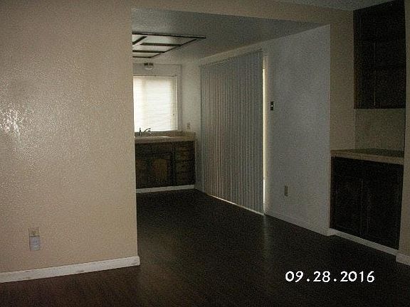 5th image of 1315 S Court St