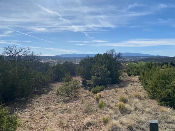 36 Camino Coyote, Edgewood, NM 87015