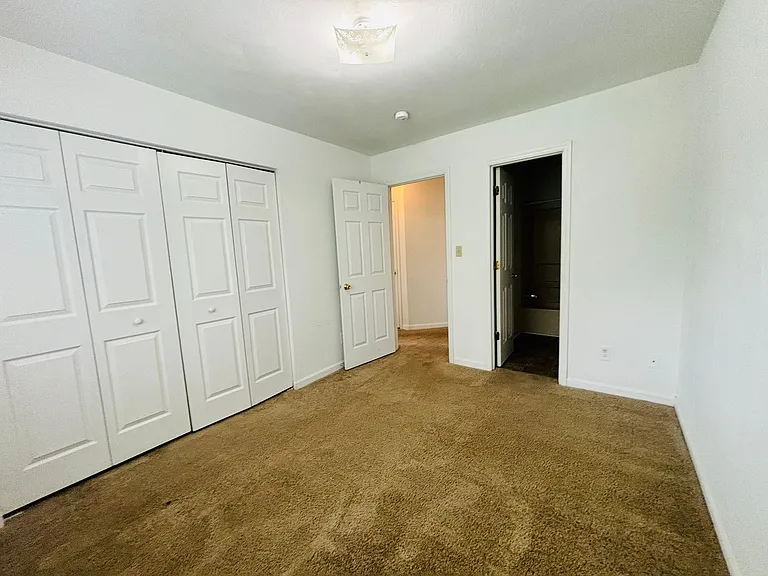 400F Berryfield Ln — Photo 17