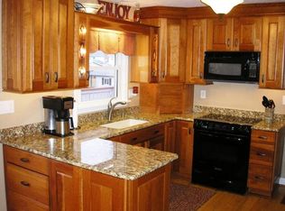 1003 Sutton St, Radford, VA 24141
