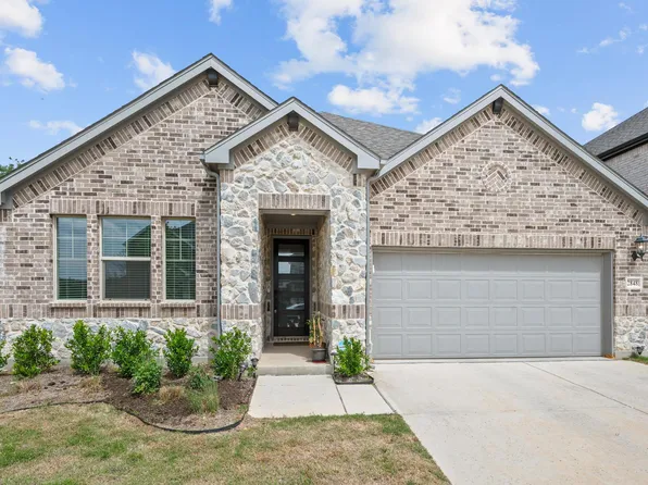 2848 Acadia Dr, Corinth, TX 76210