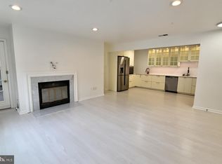 11717 Karbon Hill Ct #703B, Reston, VA 20191