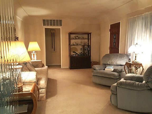 2nd image of 7848 La Senda Dr