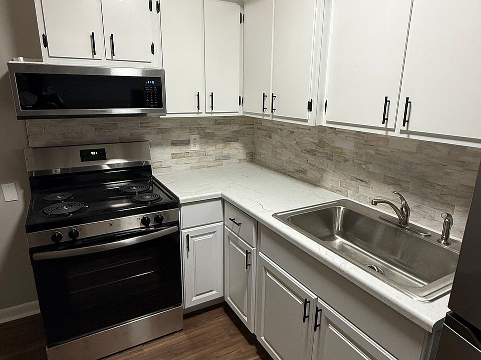 1st image of 1304 Silver St #8