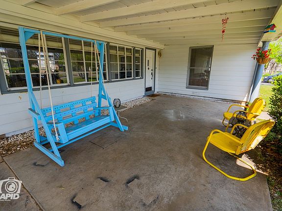 5th image of 2202 W Avenue K