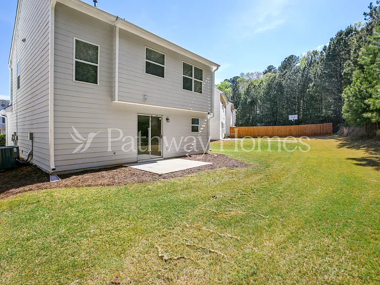 9461 Lakeview Rd — Photo 15