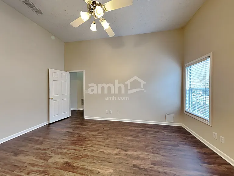 675 Lendl Ln — Photo 14