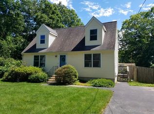 12 Oak St, Millbury, MA 01527