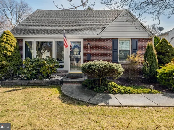 1320 University Ave, Morton, PA 19070