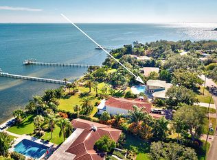 6110 Bahama Shores Dr S, Saint Petersburg, FL 33705