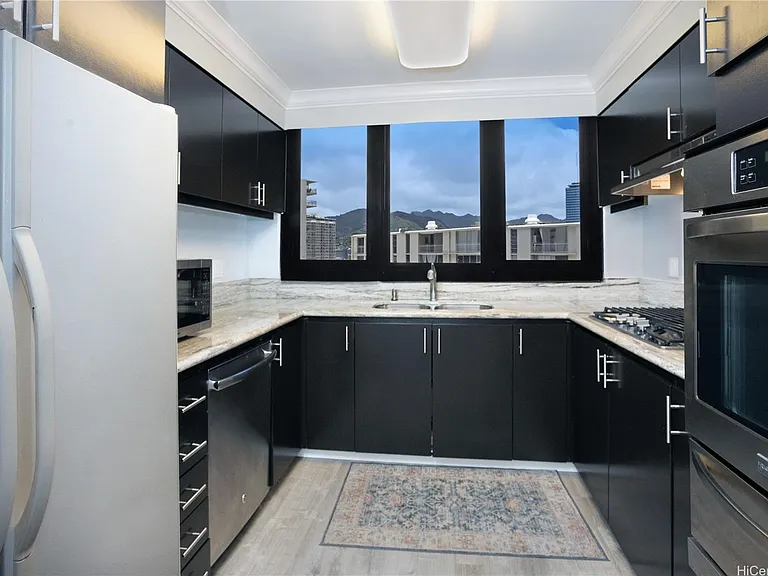 1650 Ala Moana Blvd #1613 — Photo 12