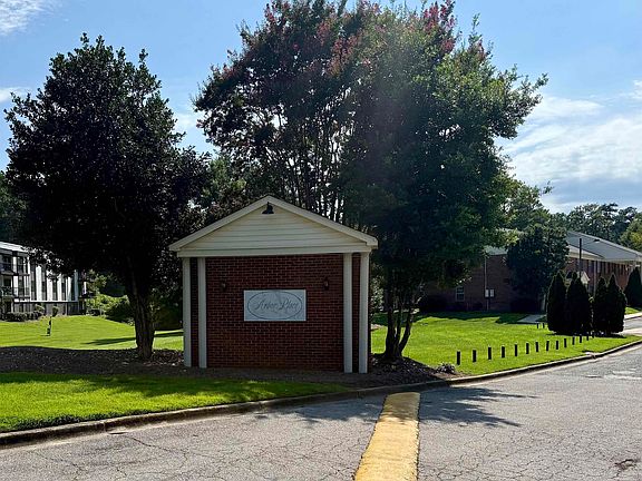 5th image of 3449 Sandner Ct APT C