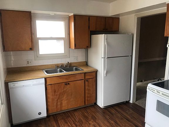 5th image of 711 E Nebraska Ave