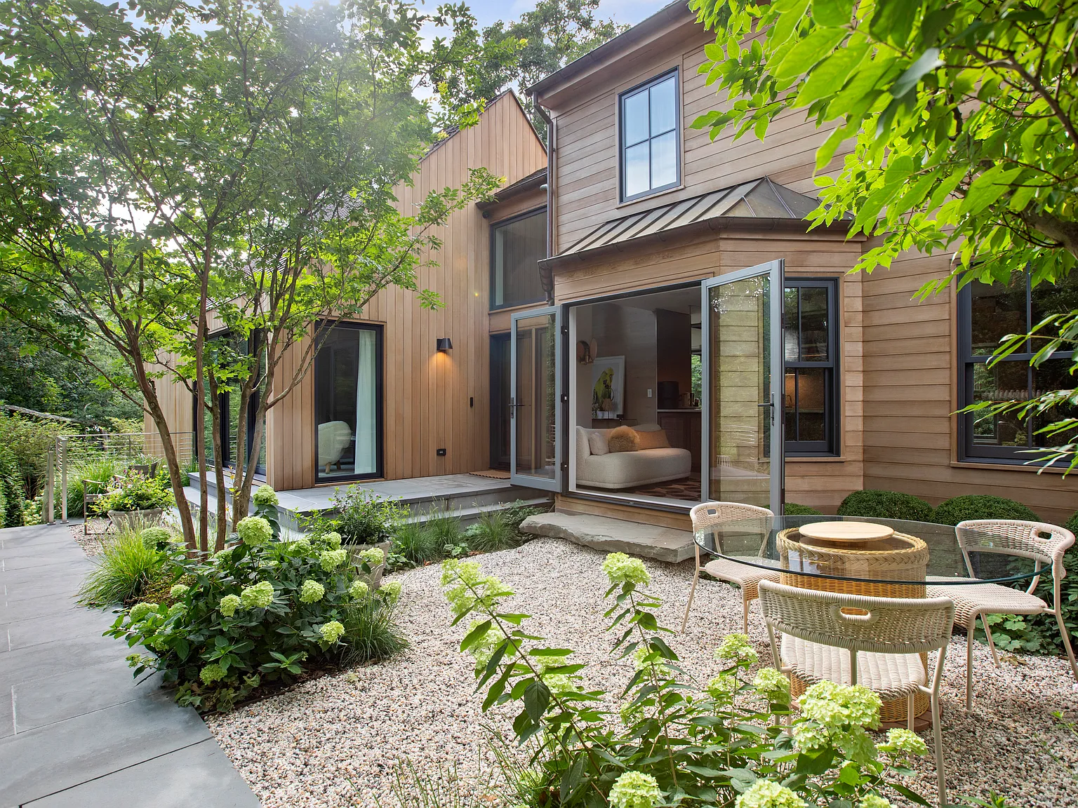 Sag Harbor Village Modern | New Construction 4-Bedroom Rental — Photo 4