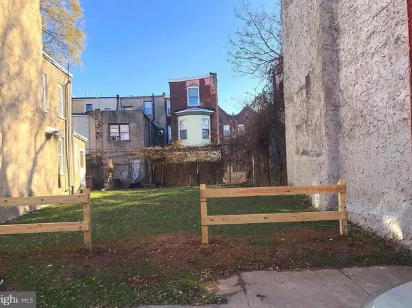 2105 N Woodstock St, Philadelphia, PA 19121
