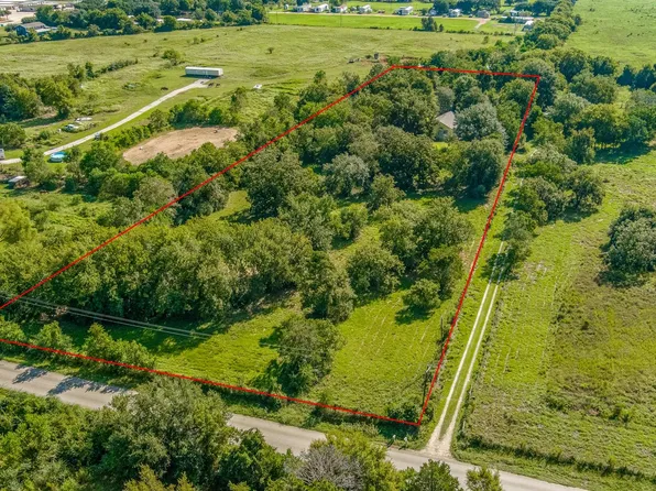 27186 Fields Store Rd, Waller, TX 77484