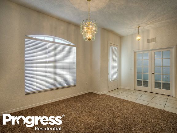 3rd image of 1321 Creekview Ct
