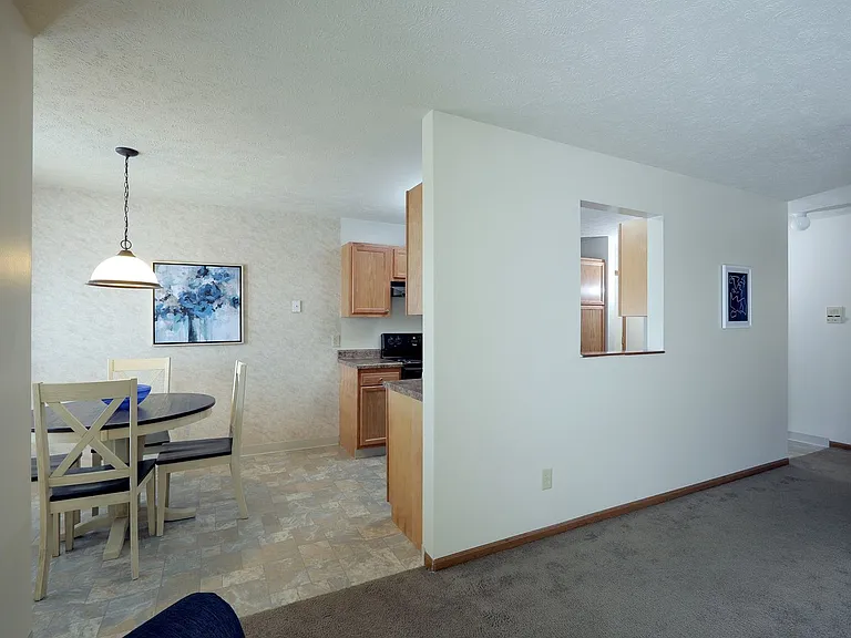 Oak Tree Apartments — Photo 5