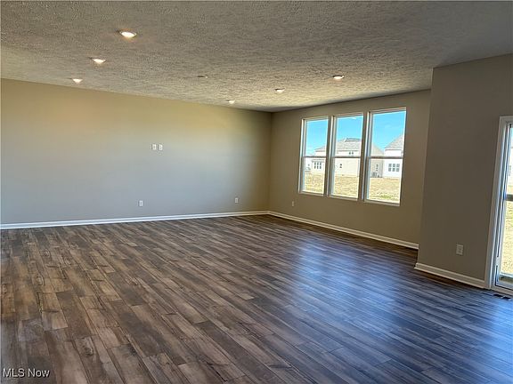 4th image of 23686 Wallys Way