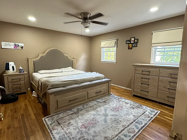 14 Peter Ave — Photo 11