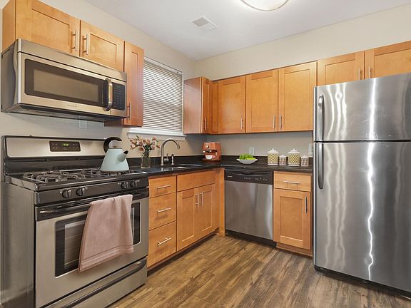 2nd image of 8343 Fairhaven Dr #2jwk7hh8e
