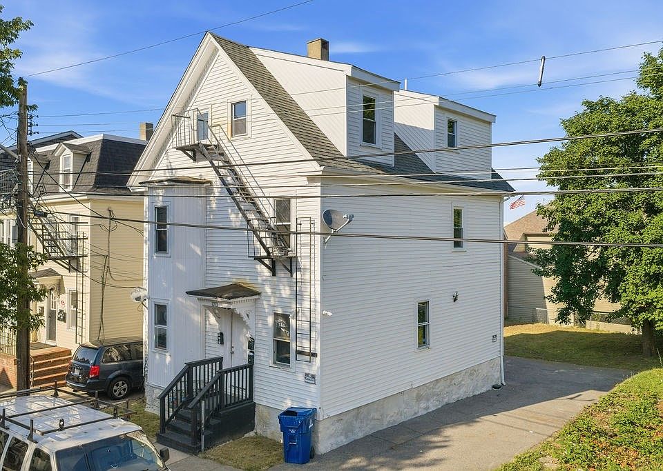 1st image of 1272 Pleasant St
