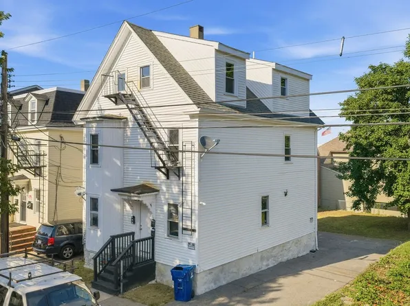 1272 Pleasant St, New Bedford, MA 02740