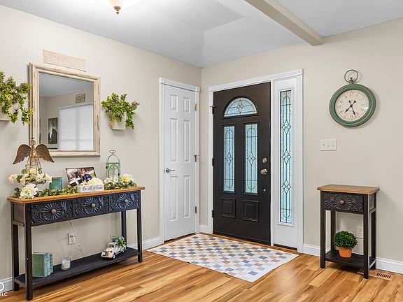 3rd image of 3368 Berkshire Pl