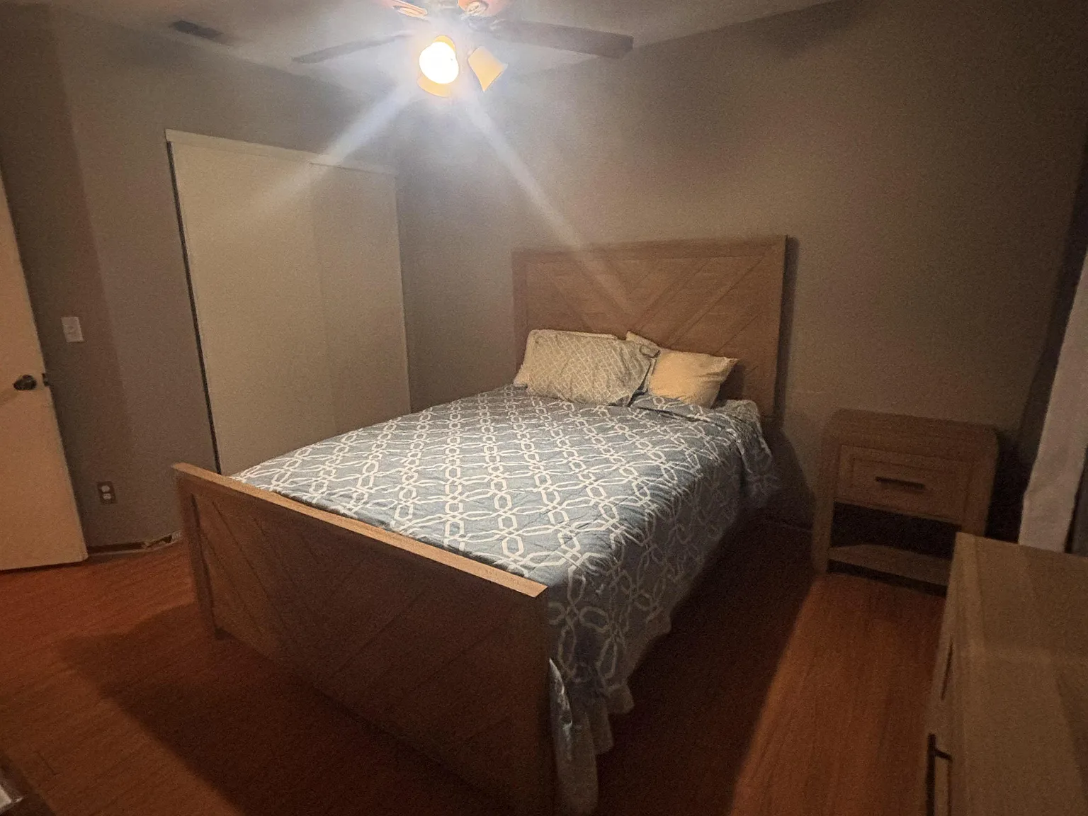3 bed, 2.5 bath, 2074 sqft, $793 — Photo 3