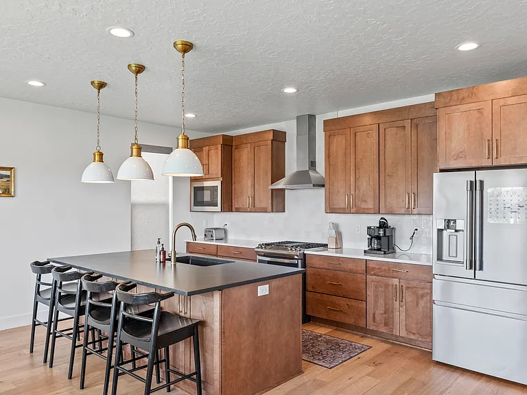 690 S Edge Ln — Photo 23