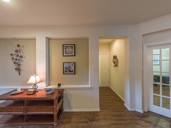 4th image of 2708 Alessandria Ln