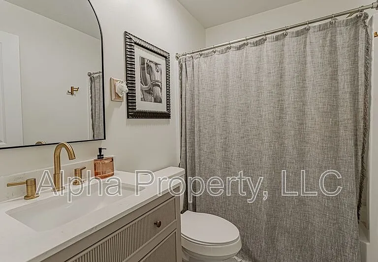 804 N Weston St — Photo 27