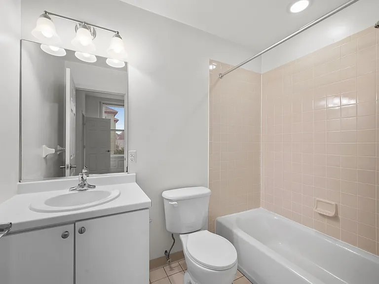 500 Shady Ave #22 — Photo 17