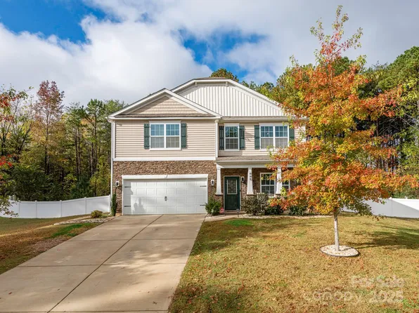 440 Wheat Field Dr, Mount Holly, NC 28120