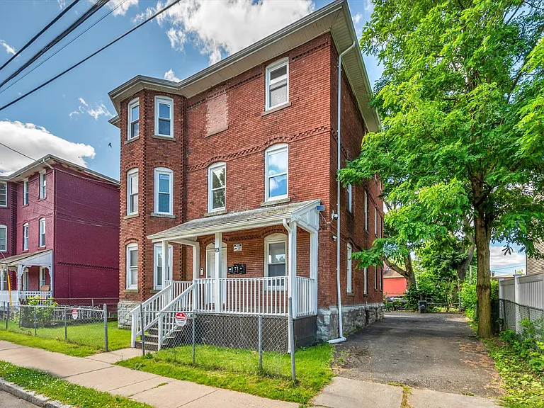 63 Seyms St #3 — Photo 3