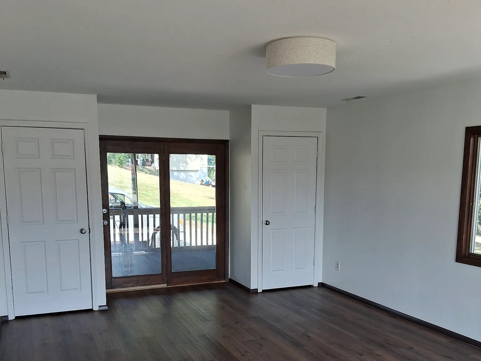 4 bed, 1688 sqft, $1,995 — Photo 2