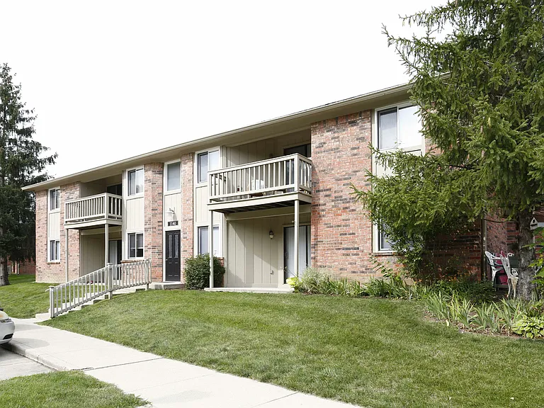 Greenfield Knoll Apartments — Photo 29
