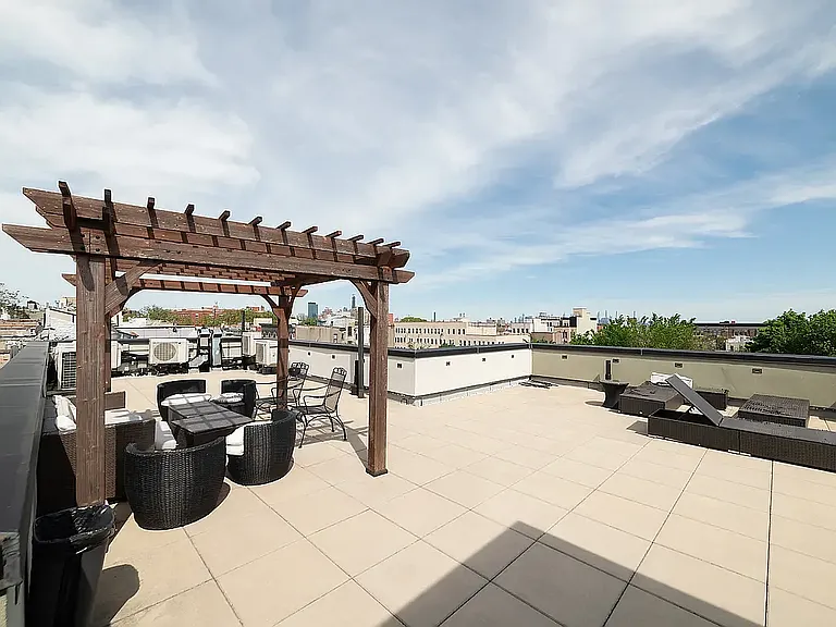 806 Saint Johns Pl #1B — Photo 23
