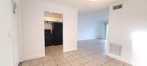 4251 NW 5th St Photo 1
