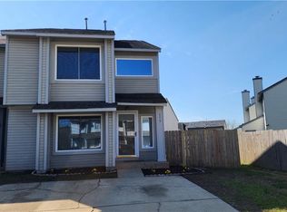 775 Quesnel Dr, Virginia Beach, VA 23454