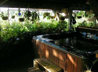 1985 E Osceola Rd, Geneva, FL 32732