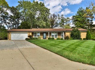 546 Chalet Ct, Saint Louis, MO 63141