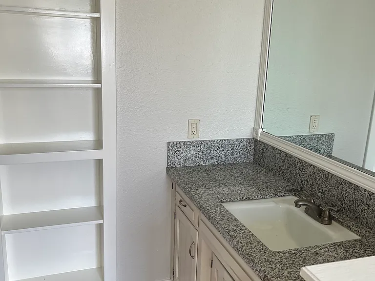 2727 S Jacob St — Photo 10